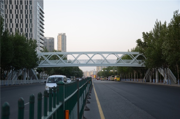 天桥上的南通